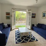 Domaine De Saxe-roux, 2 Bed Cottage, Sauve