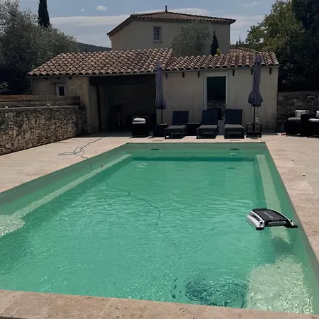 بيت للعطل Domaine De Saxe-roux, 2 Bed Cottage, *